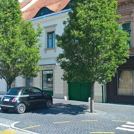 Belvaros Apartmanhaz Apartament Sopron