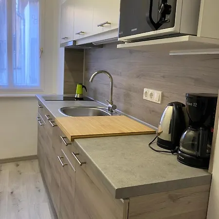 Belvaros Apartmanhaz Apartament *
