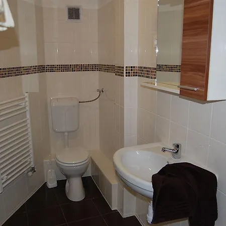 Belvaros Apartmanhaz * Šoproň