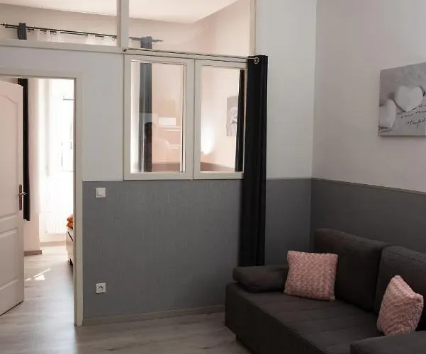 Belvaros Apartmanhaz Sopron